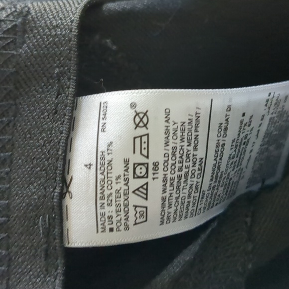 Old Navy Super Skinny Jeans - Picture 3 of 3